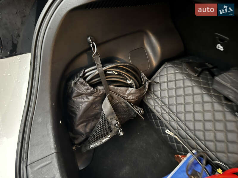 Хэтчбек Nissan Leaf 2018 в Киеве