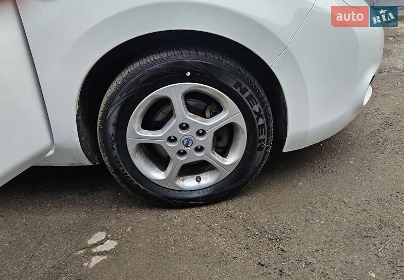 Хетчбек Nissan Leaf 2013 в Тернополі