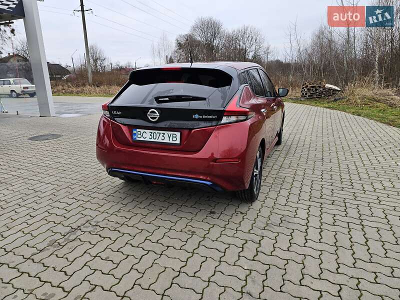 Хэтчбек Nissan Leaf 2018 в Стрые