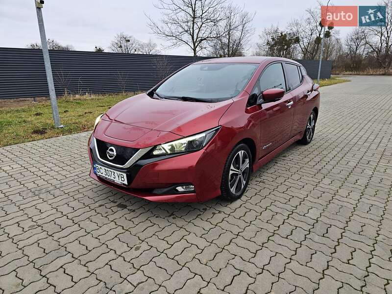 Хэтчбек Nissan Leaf 2018 в Стрые