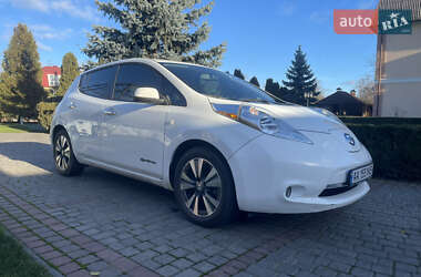 Хэтчбек Nissan Leaf 2015 в Виннице