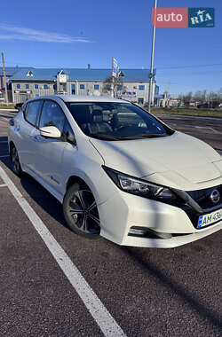 Хетчбек Nissan Leaf 2018 в Житомирі