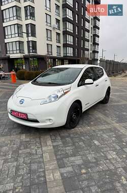 Хэтчбек Nissan Leaf 2013 в Львове