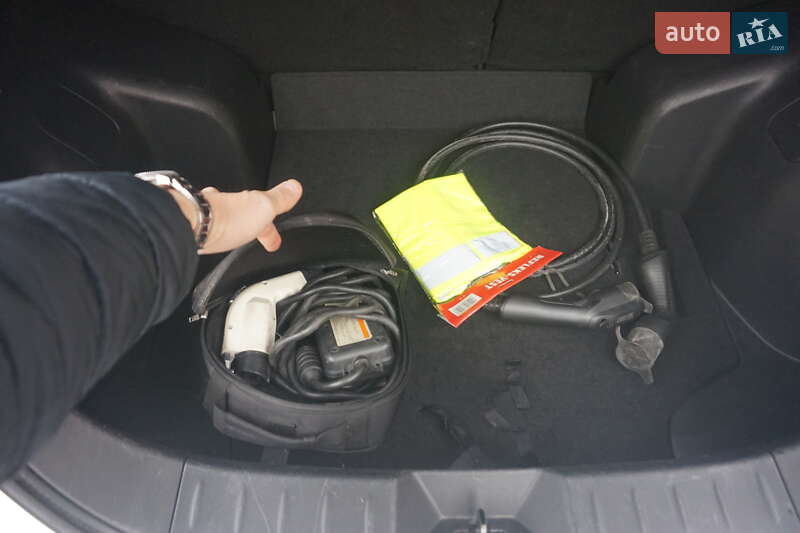 Хетчбек Nissan Leaf 2013 в Самборі фото 54 Хетчбек Nissan Leaf 2013 в Самборі