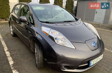 Хэтчбек Nissan Leaf 2013 в Черновцах