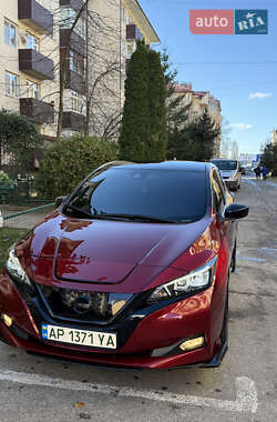 Хэтчбек Nissan Leaf 2018 в Запорожье