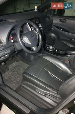 Хэтчбек Nissan Leaf 2014 в Горе