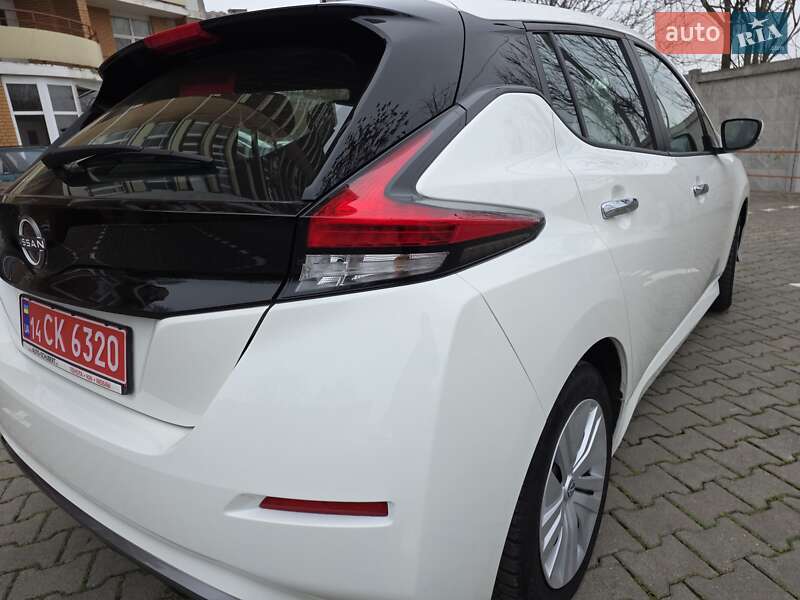 Хетчбек Nissan Leaf 2022 в Одесі