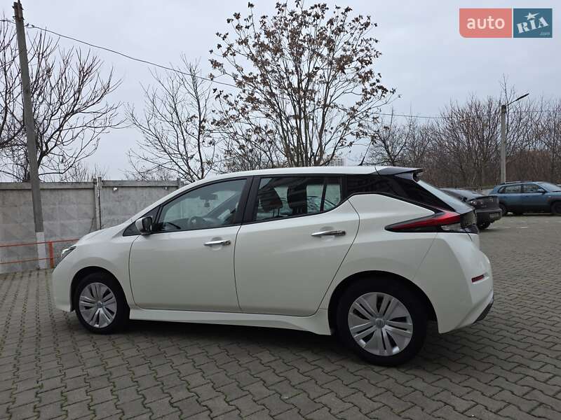 Хетчбек Nissan Leaf 2022 в Одесі