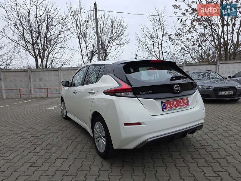 Хетчбек Nissan Leaf 2022 в Одесі