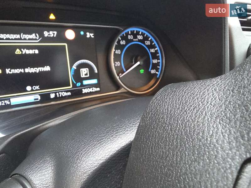 Хетчбек Nissan Leaf 2022 в Одесі