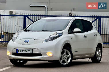 Хэтчбек Nissan Leaf 2016 в Киеве
