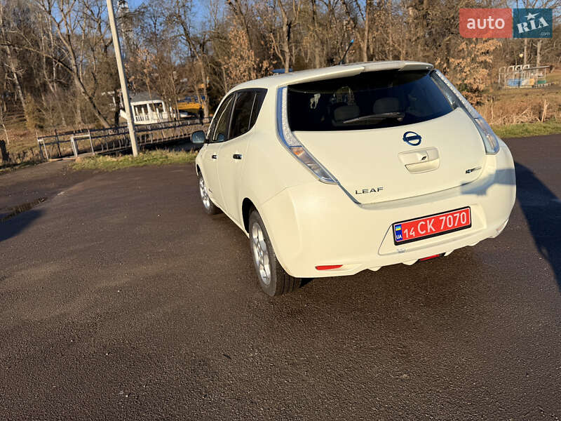 Хетчбек Nissan Leaf 2013 в Калуші фото 4 Хетчбек Nissan Leaf 2013 в Калуші