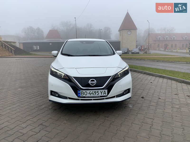 Хэтчбек Nissan Leaf 2020 в Тернополе