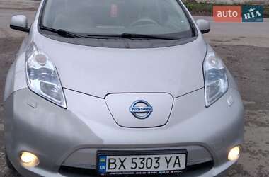 Хэтчбек Nissan Leaf 2012 в Каменец-Подольском