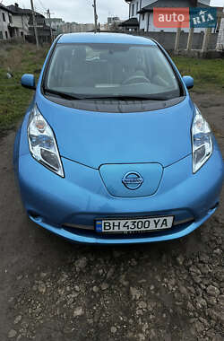 Хэтчбек Nissan Leaf 2012 в Одессе