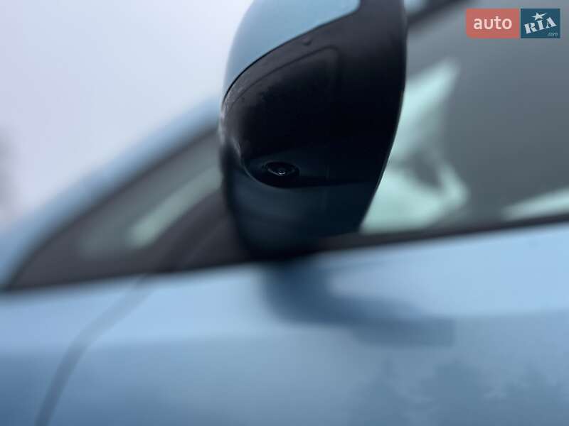 Хэтчбек Nissan Leaf 2014 в Киеве