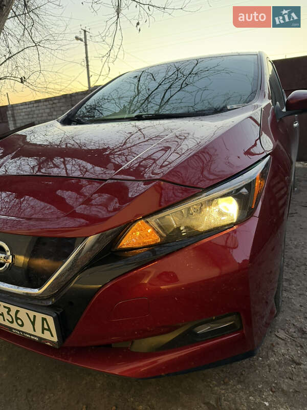 Хетчбек Nissan Leaf 2020 в Харкові фото 3 Хетчбек Nissan Leaf 2020 в Харкові