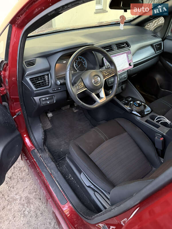 Хетчбек Nissan Leaf 2020 в Харкові фото 17 Хетчбек Nissan Leaf 2020 в Харкові