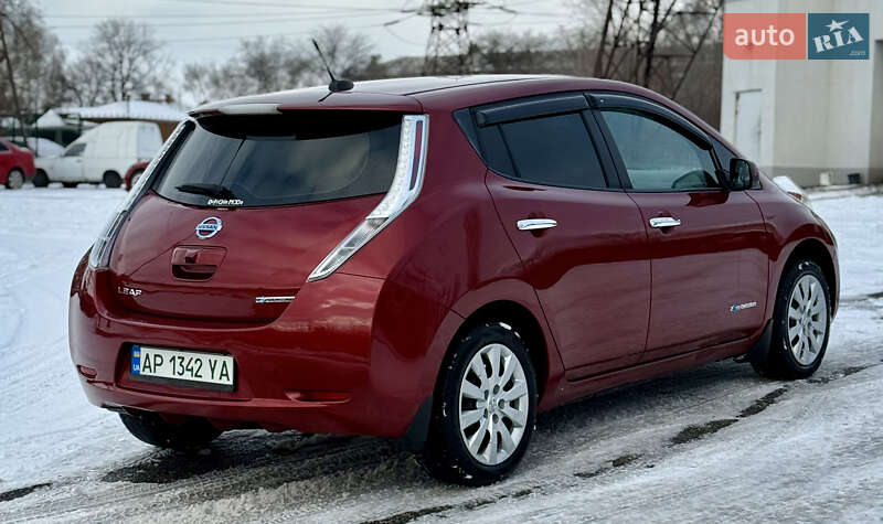 Хетчбек Nissan Leaf 2013 в Запоріжжі фото 6 Хетчбек Nissan Leaf 2013 в Запоріжжі