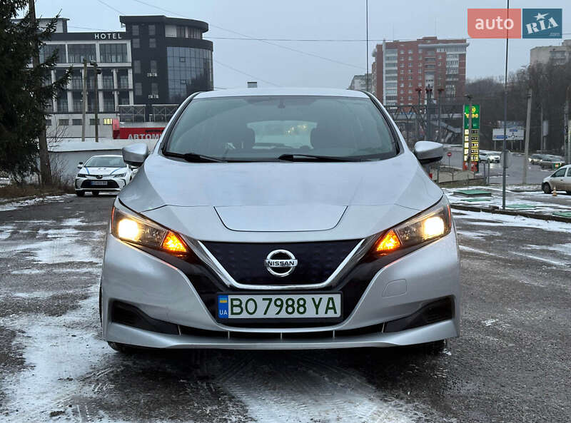 Хэтчбек Nissan Leaf 2018 в Тернополе