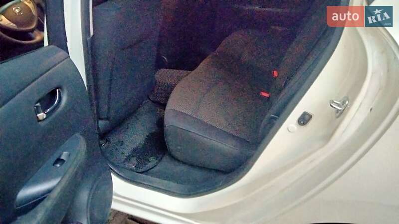 Хетчбек Nissan Leaf 2016 в Одесі