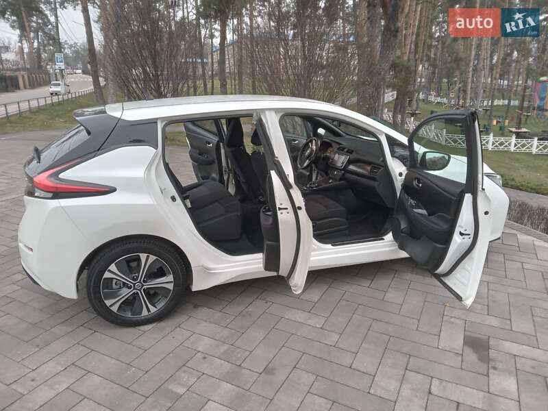 Хетчбек Nissan Leaf 2020 в Боярці