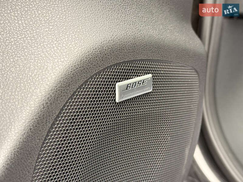 Хетчбек Nissan Leaf 2014 в Дубровиці