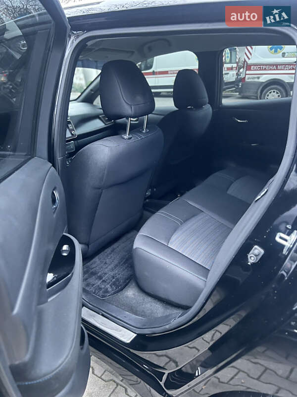 Хетчбек Nissan Leaf 2024 в Одесі фото 12 Хетчбек Nissan Leaf 2024 в Одесі