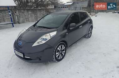 Хэтчбек Nissan Leaf 2013 в Днепре