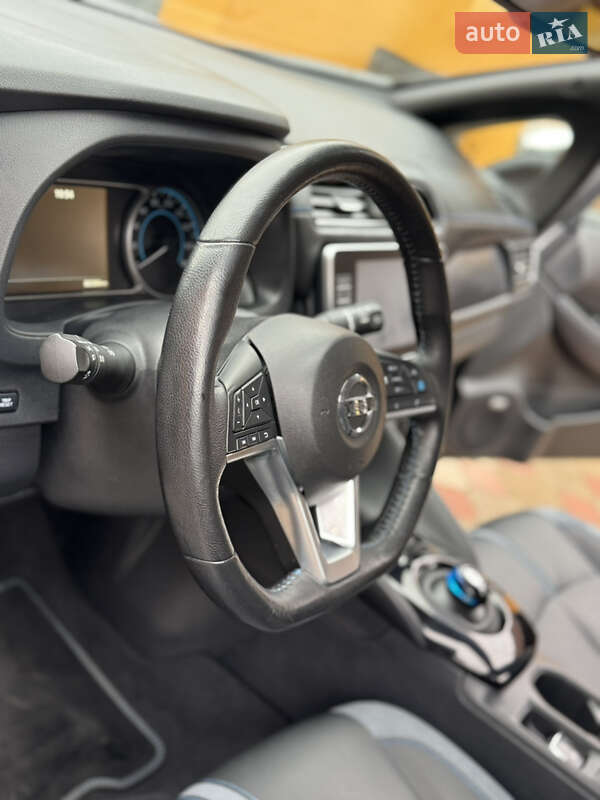 Хэтчбек Nissan Leaf 2019 в Ровно