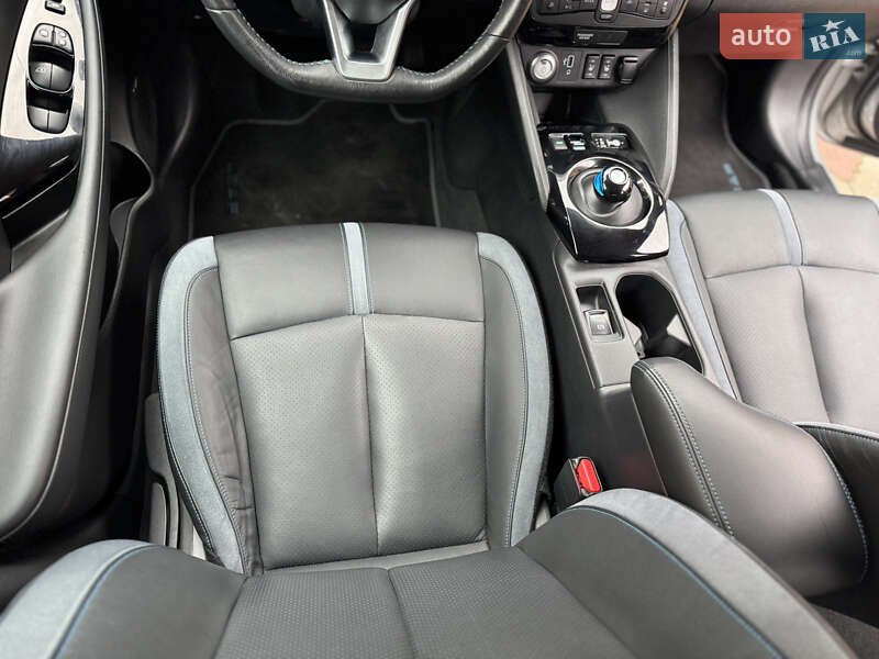 Хэтчбек Nissan Leaf 2019 в Ровно