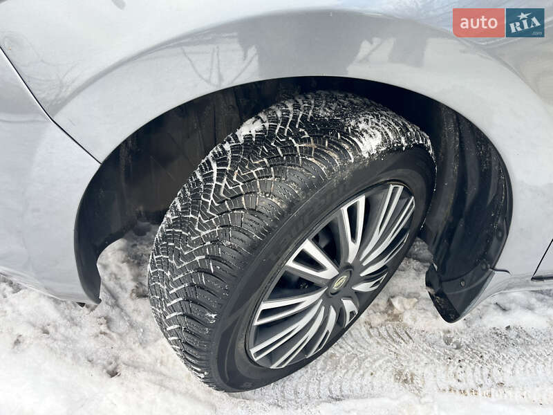 Хетчбек Nissan Leaf 2015 в Житомирі