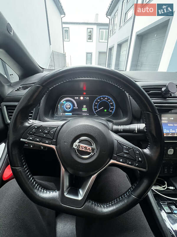 Хэтчбек Nissan Leaf 2018 в Киеве фото 16 Хэтчбек Nissan Leaf 2018 в Киеве