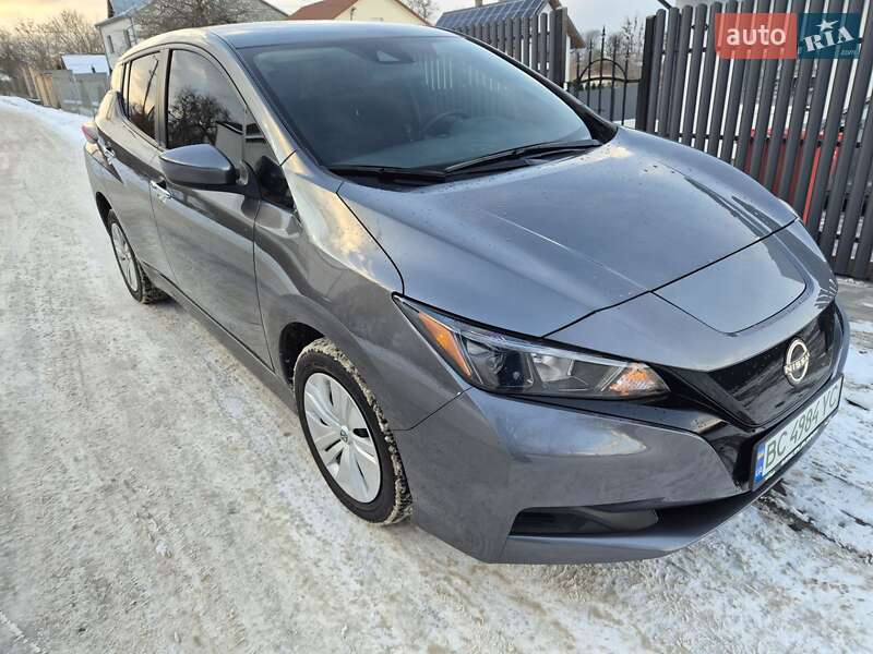 Хэтчбек Nissan Leaf 2024 в Львове