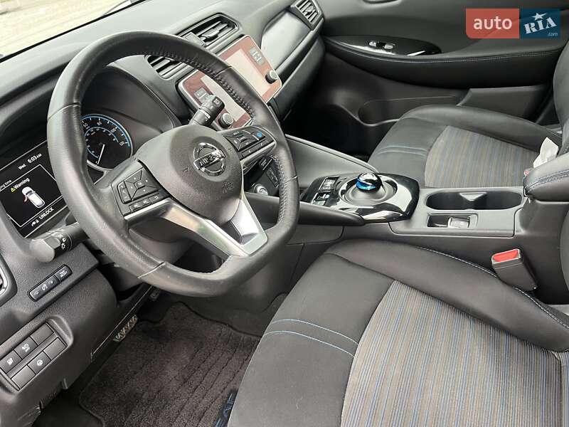 Хэтчбек Nissan Leaf 2020 в Ровно