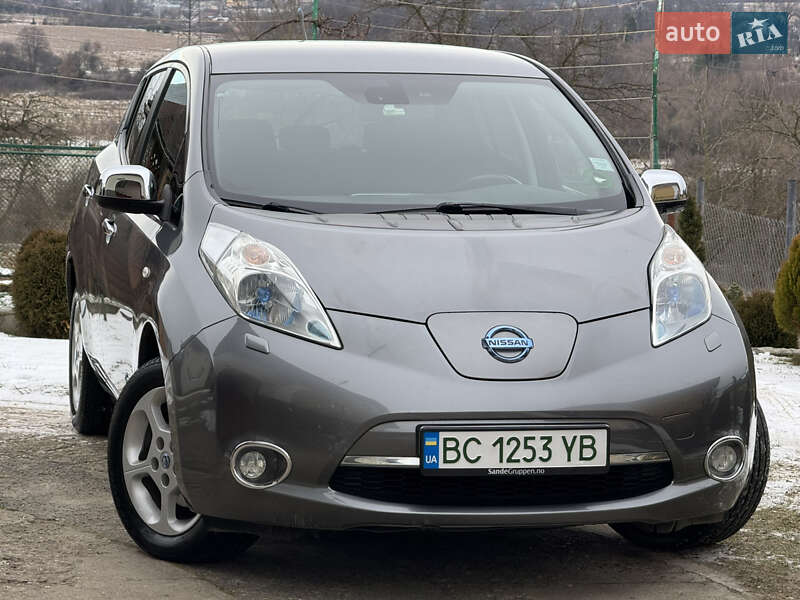 Хэтчбек Nissan Leaf 2013 в Дрогобыче