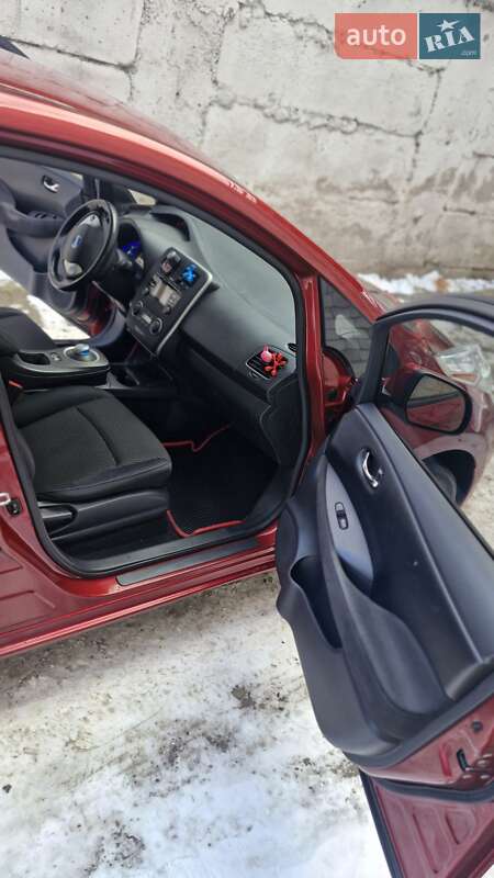 Хетчбек Nissan Leaf 2013 в Львові фото 10 Хетчбек Nissan Leaf 2013 в Львові