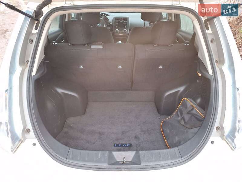 Хэтчбек Nissan Leaf 2013 в Виннице