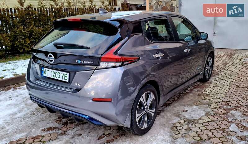 Хетчбек Nissan Leaf 2018 в Івано-Франківську
