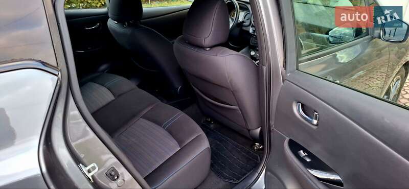 Хетчбек Nissan Leaf 2018 в Івано-Франківську