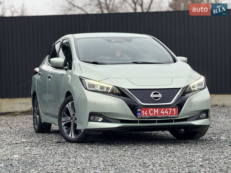 Хэтчбек Nissan Leaf 2018 в Дрогобыче