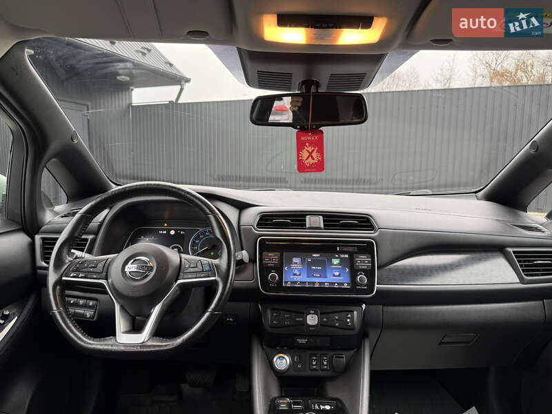 Хэтчбек Nissan Leaf 2018 в Дрогобыче