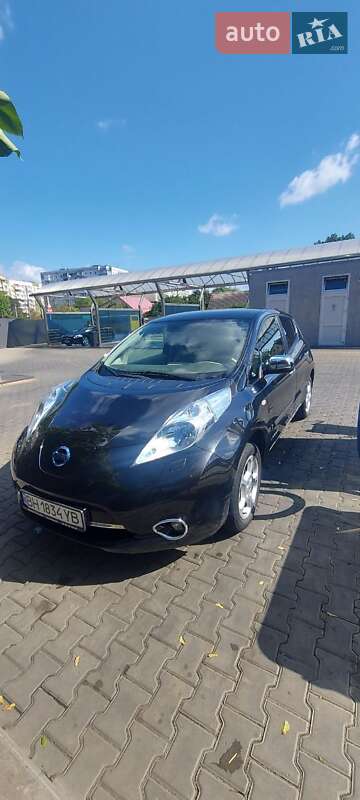 Хэтчбек Nissan Leaf 2013 в Одессе фото 2 Хэтчбек Nissan Leaf 2013 в Одессе