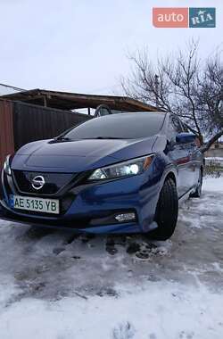 Хэтчбек Nissan Leaf 2018 в Днепре