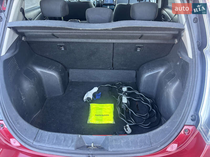 Хэтчбек Nissan Leaf 2014 в Владимире