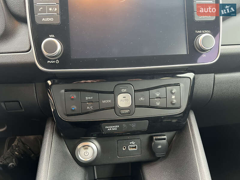 Хетчбек Nissan Leaf 2023 в Ковелі