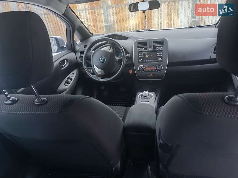 Хетчбек Nissan Leaf 2013 в Вінниці фото 6 Хетчбек Nissan Leaf 2013 в Вінниці