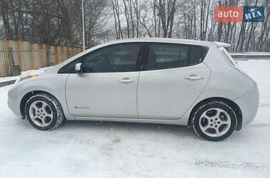 Хэтчбек Nissan Leaf 2013 в Виннице