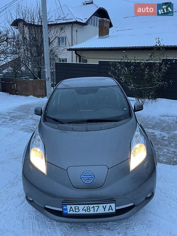 Хэтчбек Nissan Leaf 2016 в Виннице